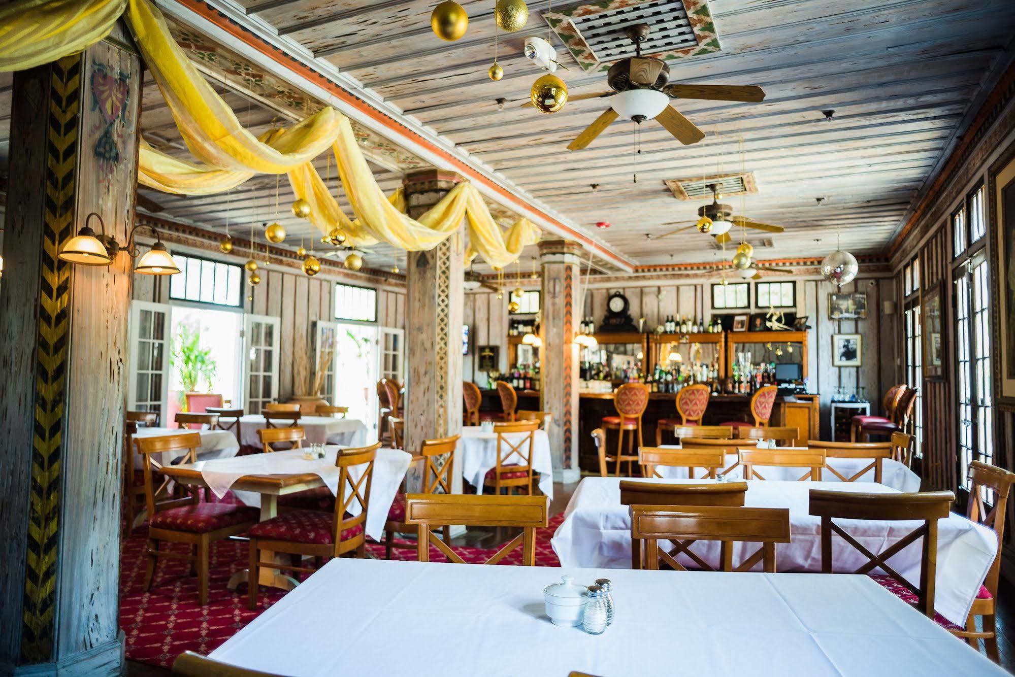 Putnam Lodge Hotel And Spa Cross City Buitenkant foto